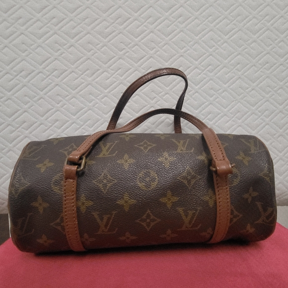 Louis Vuitton Papillon 25 Monogram.. Authentic w/ COA.. - Picture 1 of 16